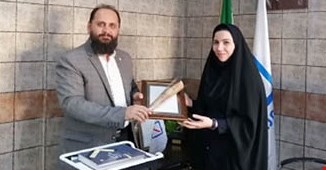 از نماینده برتر شعبه قم تقدیر شد